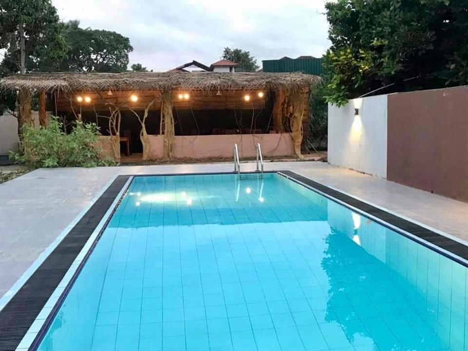 Aradhana Airport Transit Hotel Katunayake Exterior photo